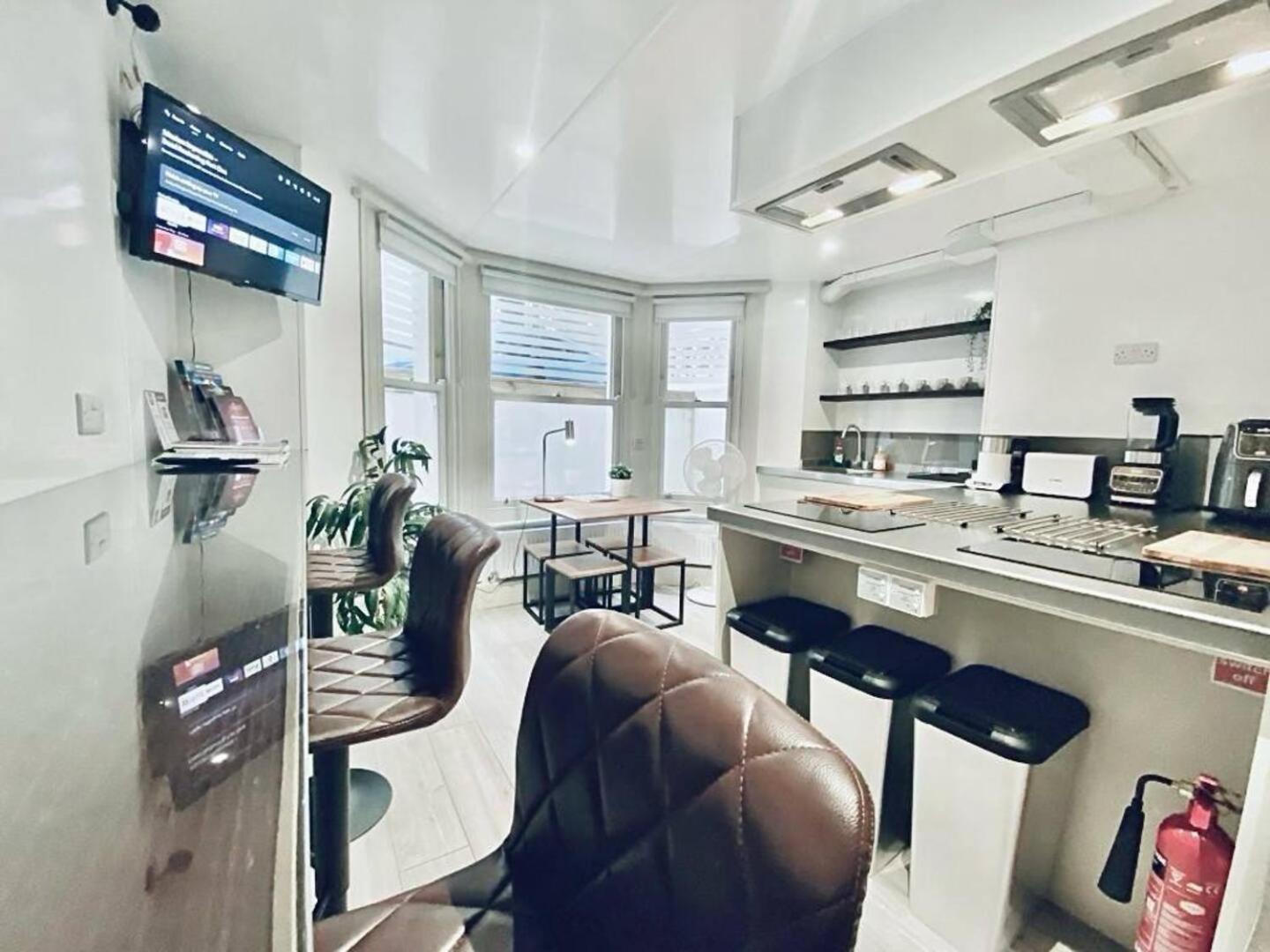 Apt 08 Beachside Beauty Central Studio Steps From Cafes Hove Exterior foto